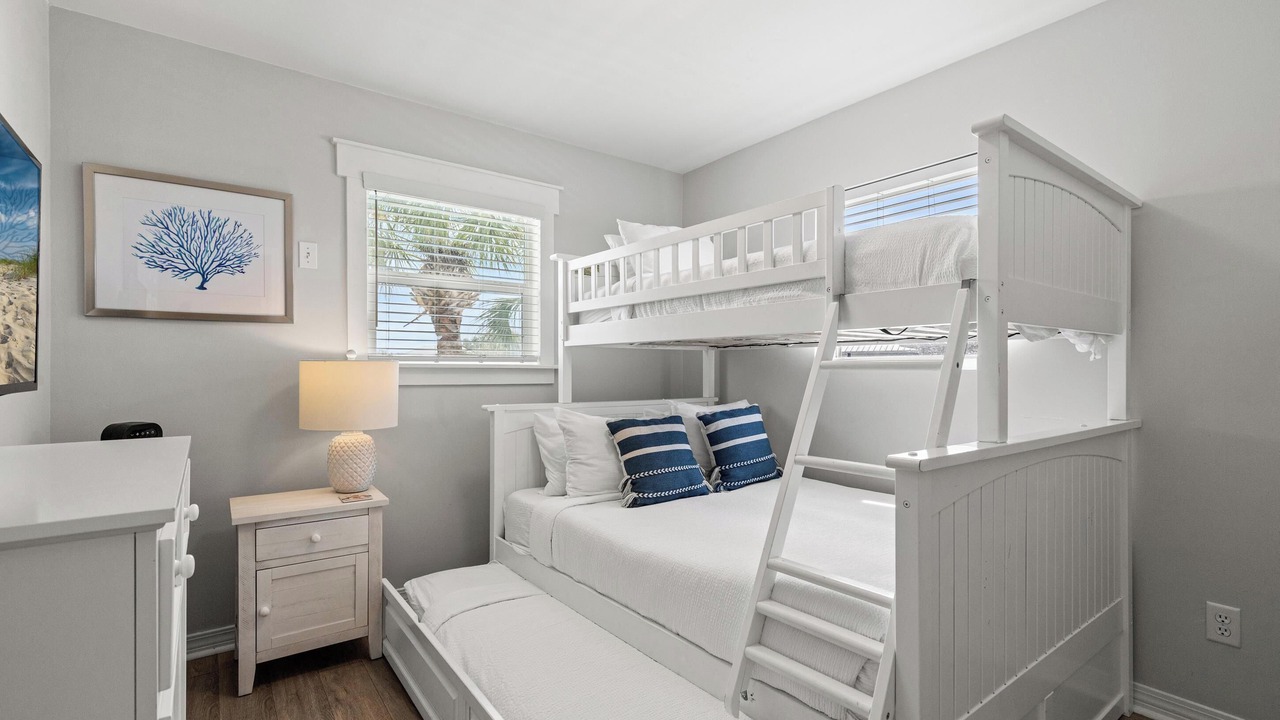 Photo of Bedroom in Seacrest