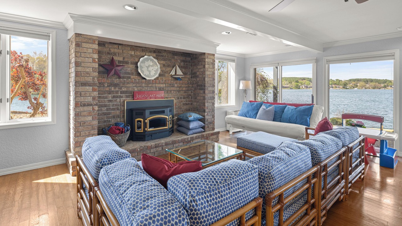 Photo of Livingroom in Bella Vista