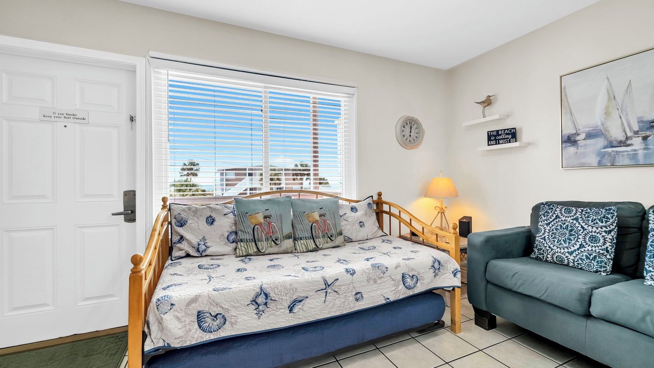 Photo of Livingroom in Fort Walton Beach