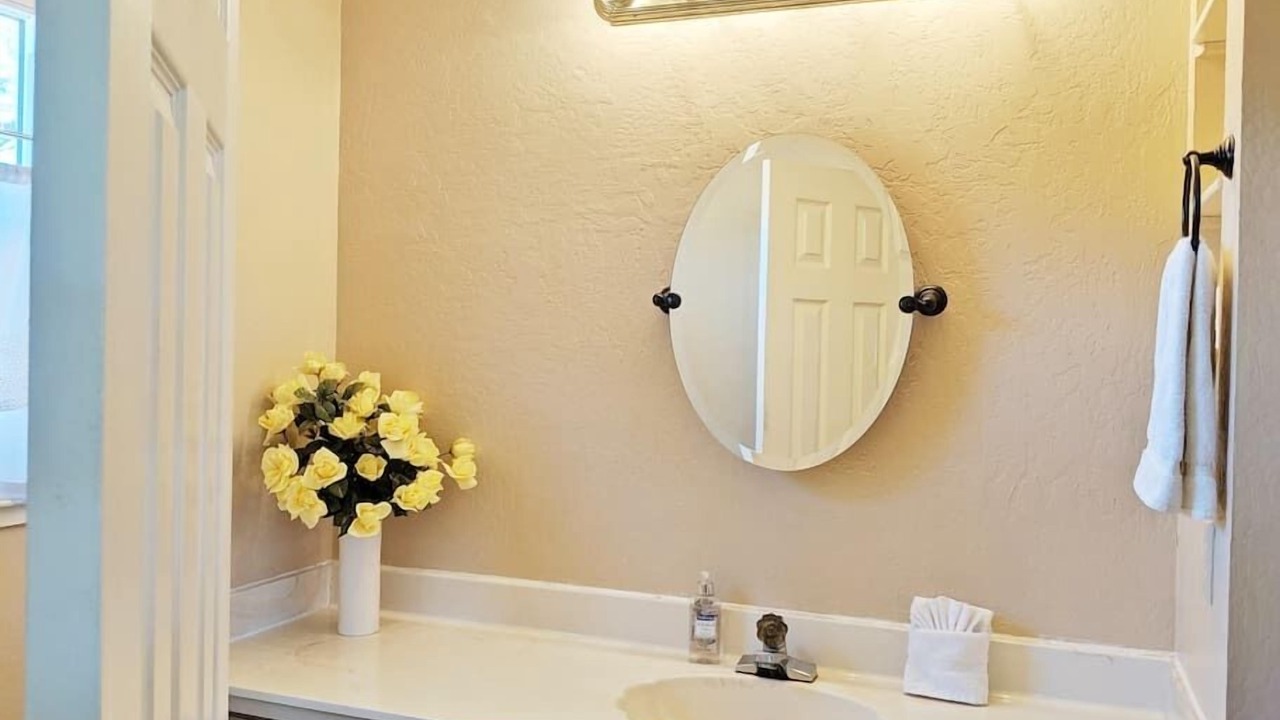 Photo of Bathroom in Volcano