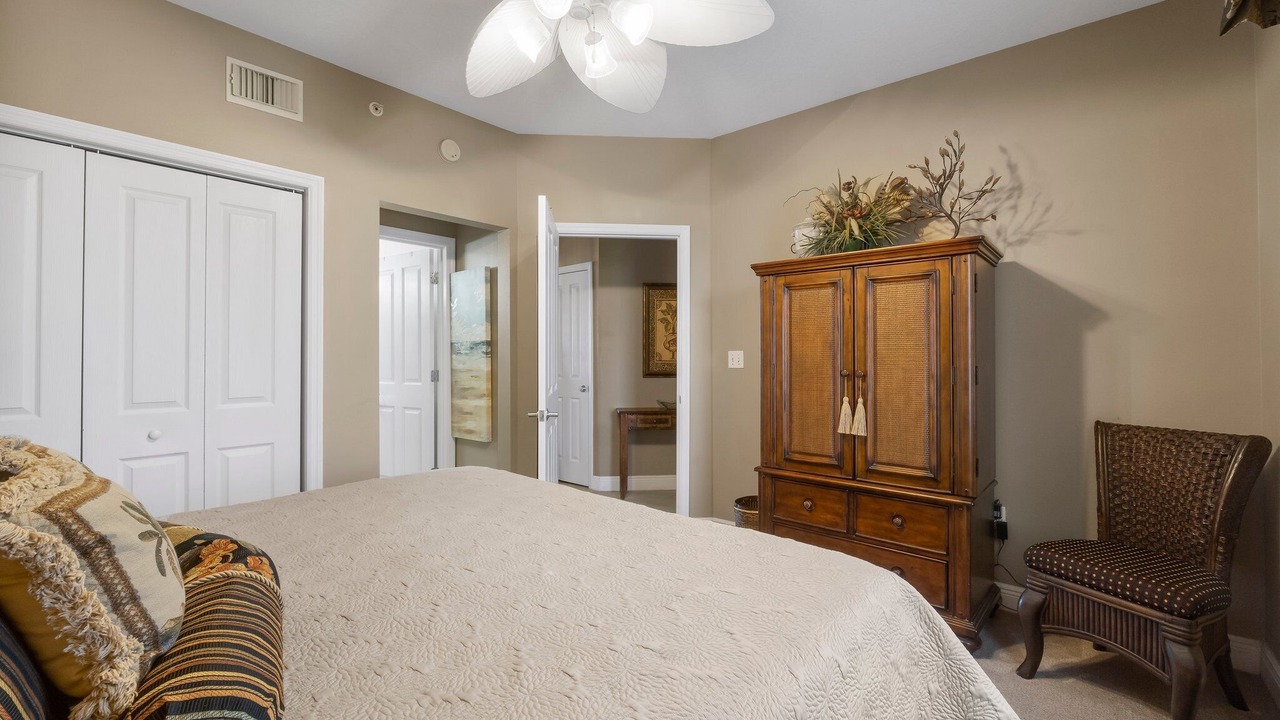 Photo of Bedroom in Miramar Beach