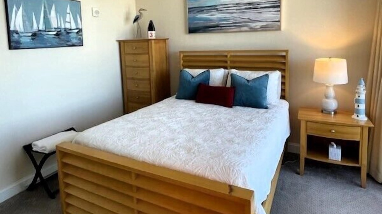 Photo of Bedroom in Pensacola Beach