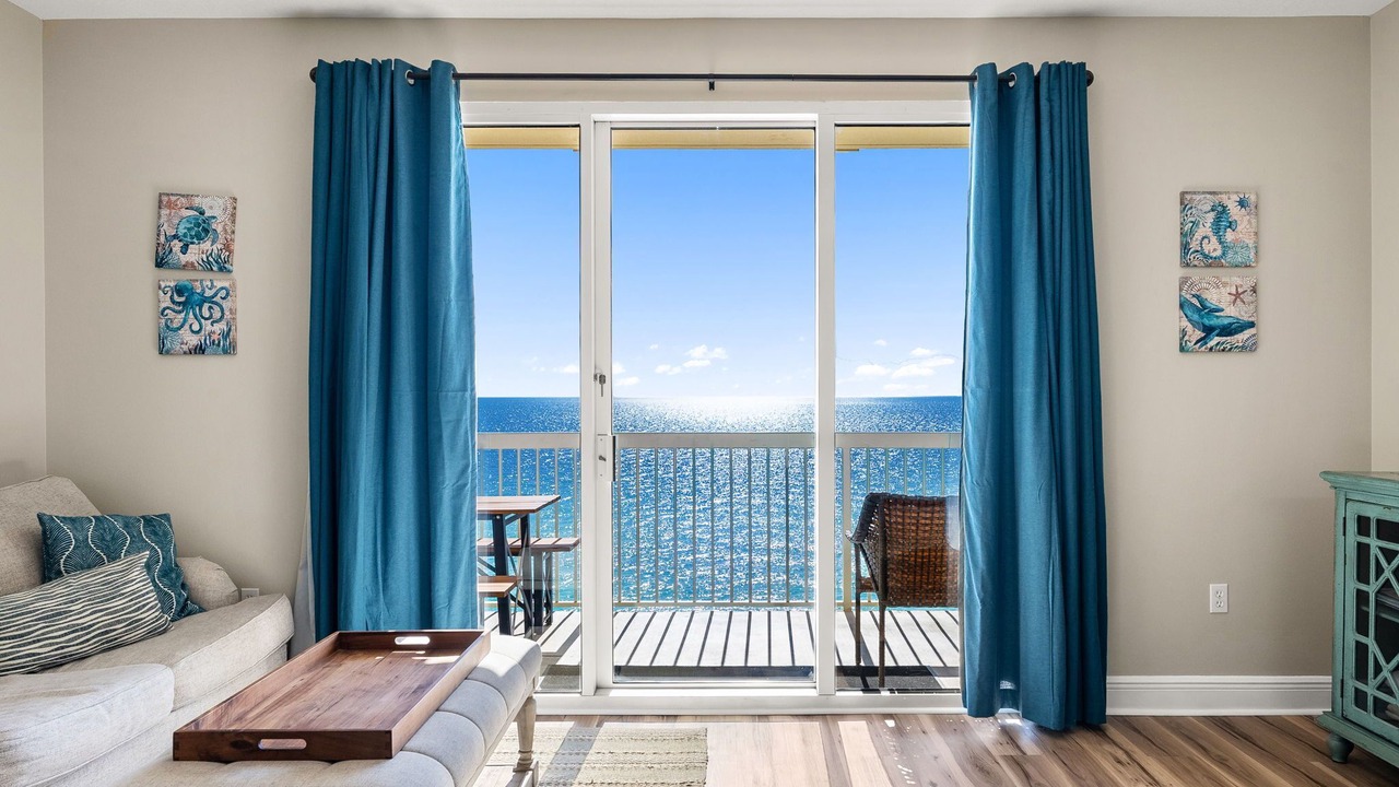 Photo of Livingroom in Miramar Beach