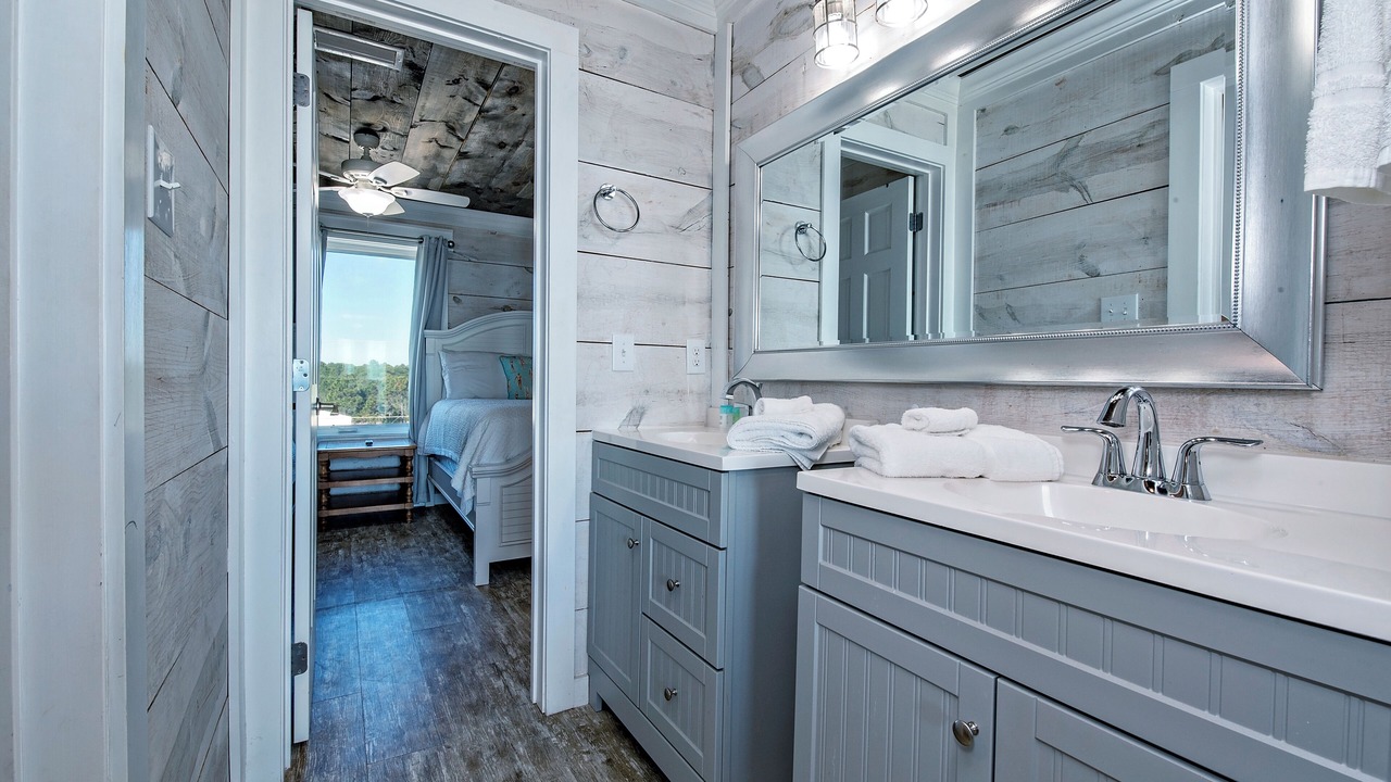 Photo of Bathroom in Fort Morgan