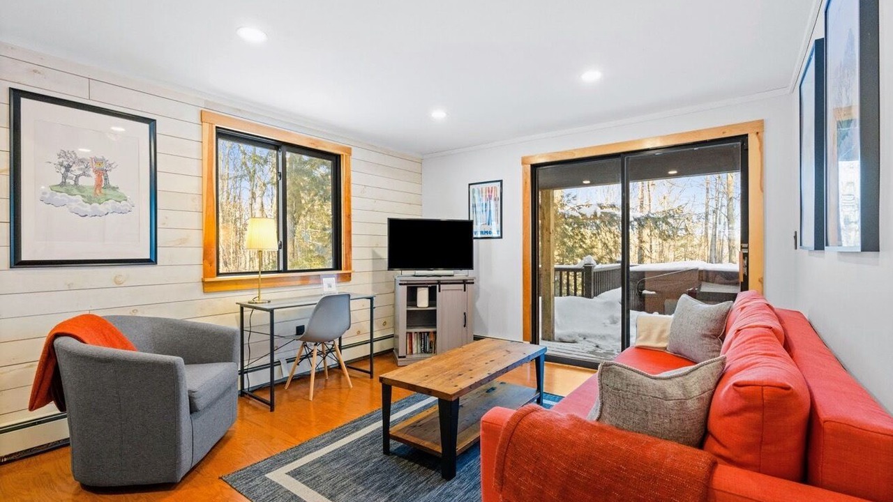 Photo of Livingroom in Ludlow