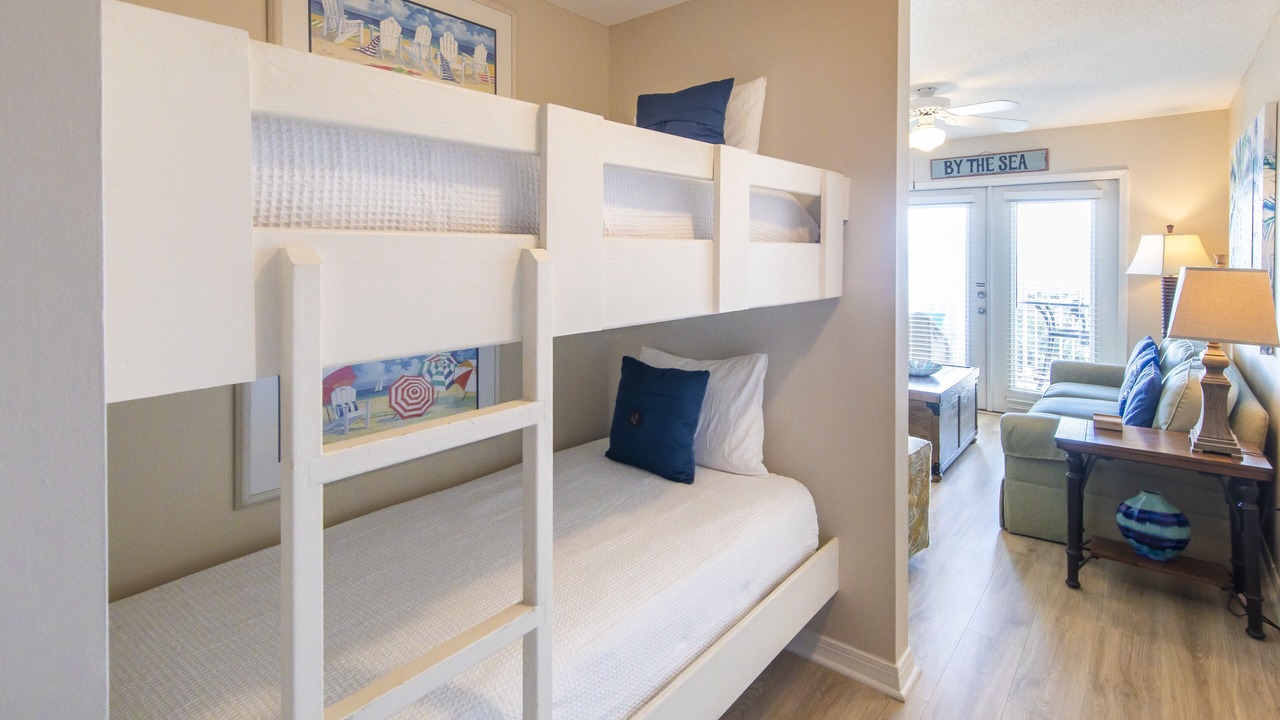 Photo of Bedroom in Gulf Place