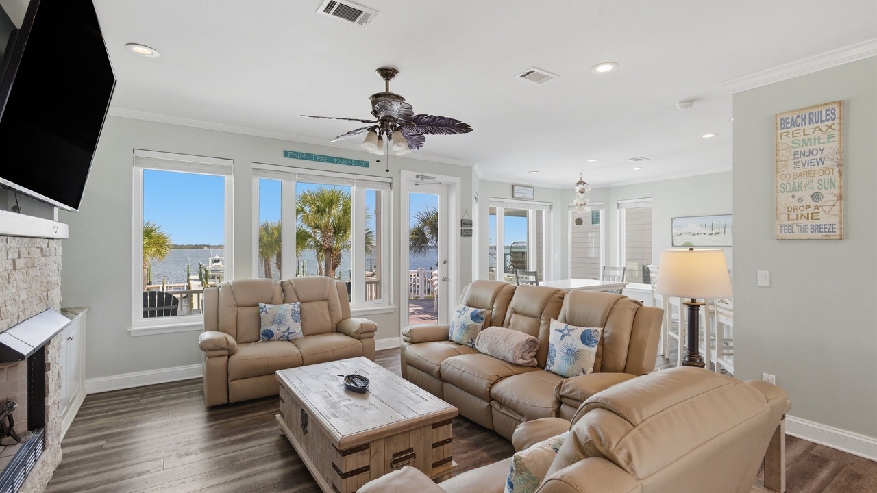 Photo of Livingroom in Navarre Beach