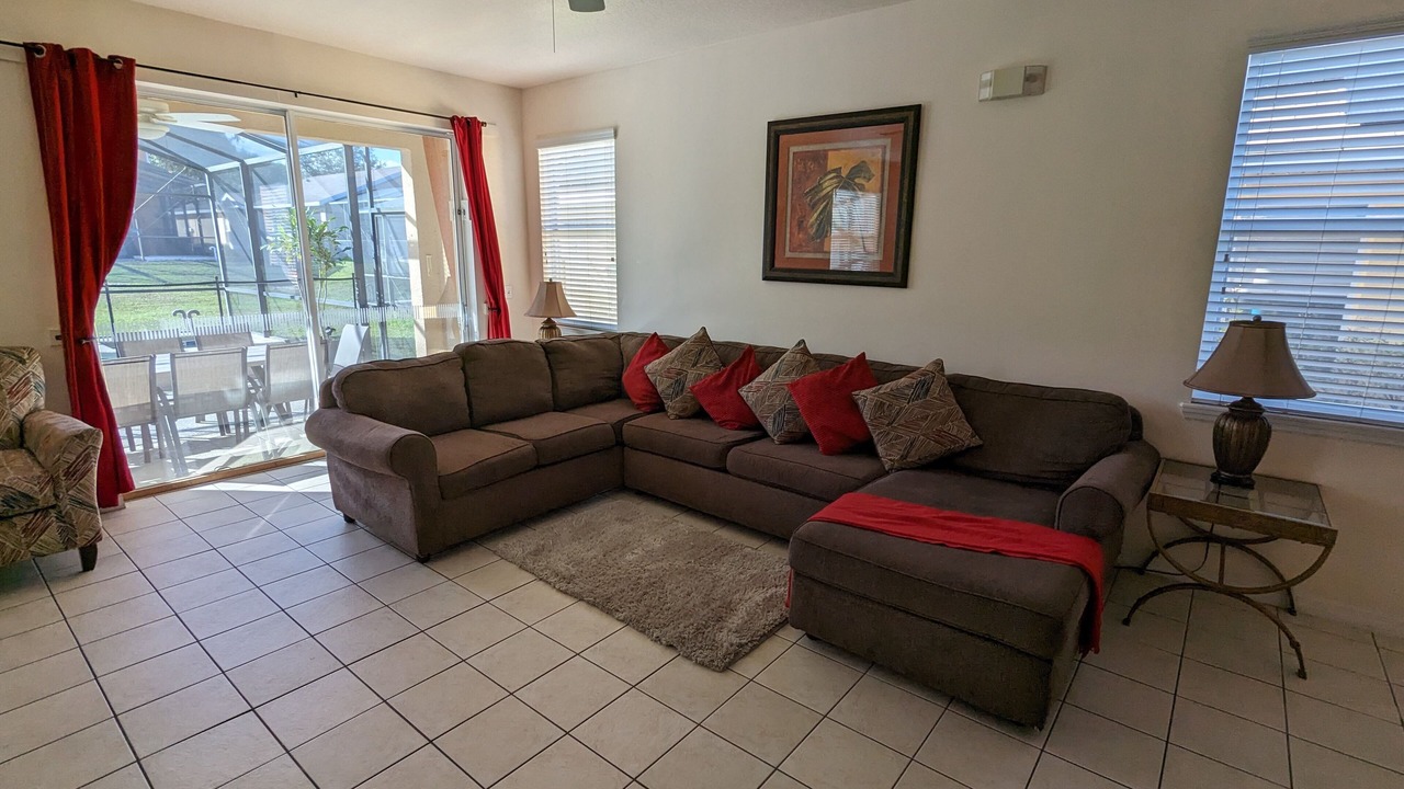 Photo of Livingroom in Sandy Ridge