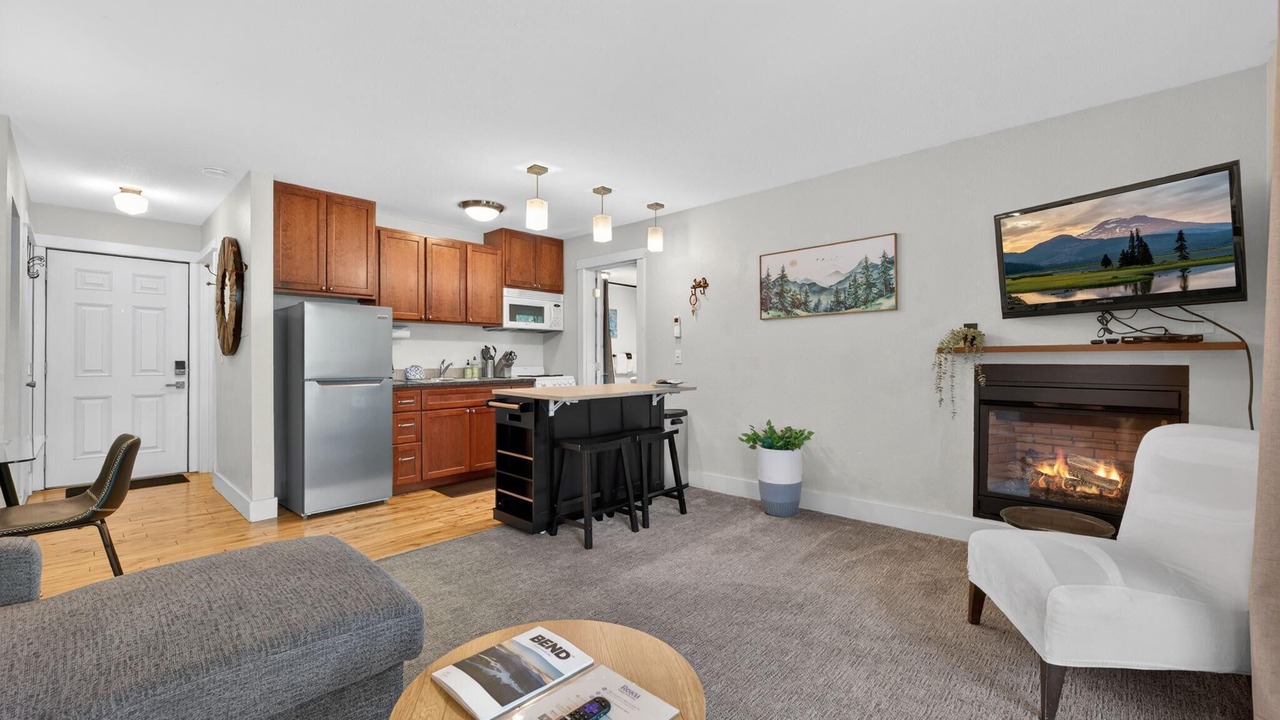 Photo of Livingroom in Bend