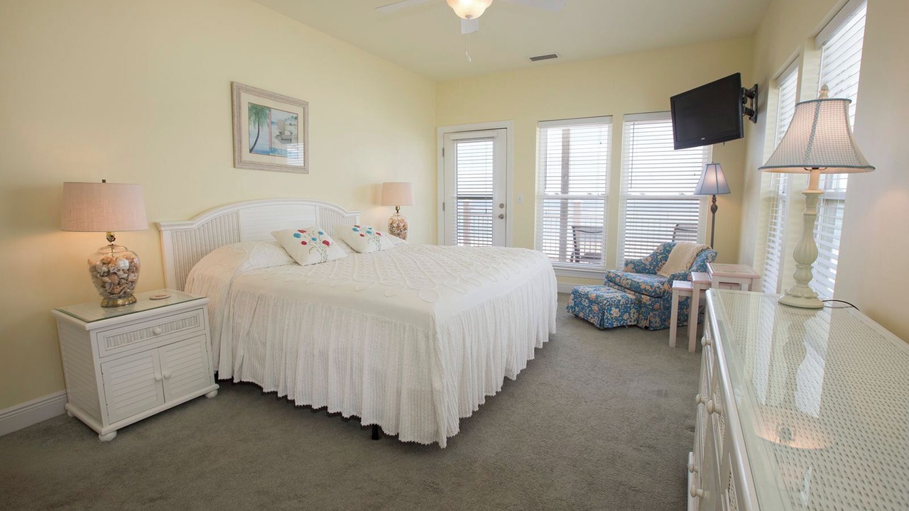 Photo of Bedroom in Orange Beach