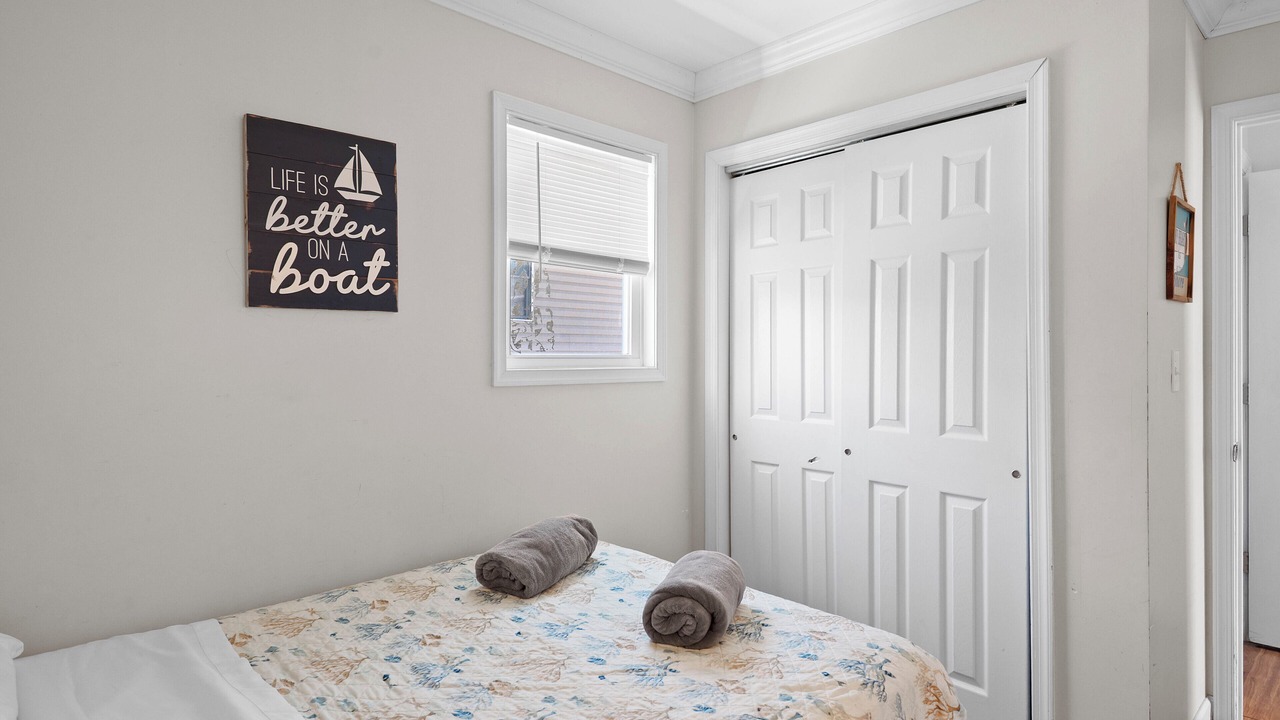 Photo of Bedroom in Seaside Heights