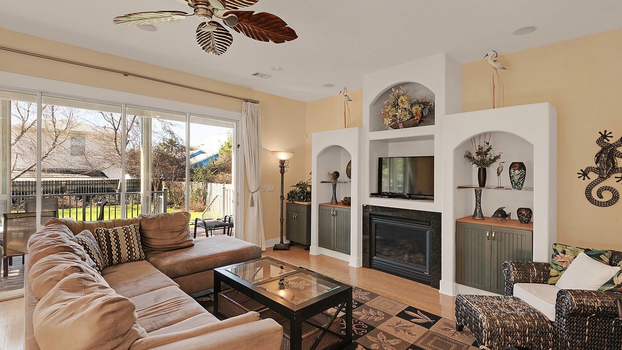 Photo of Livingroom in Crystal Beach