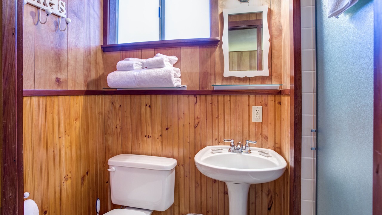 Photo of Bathroom in North Wawona