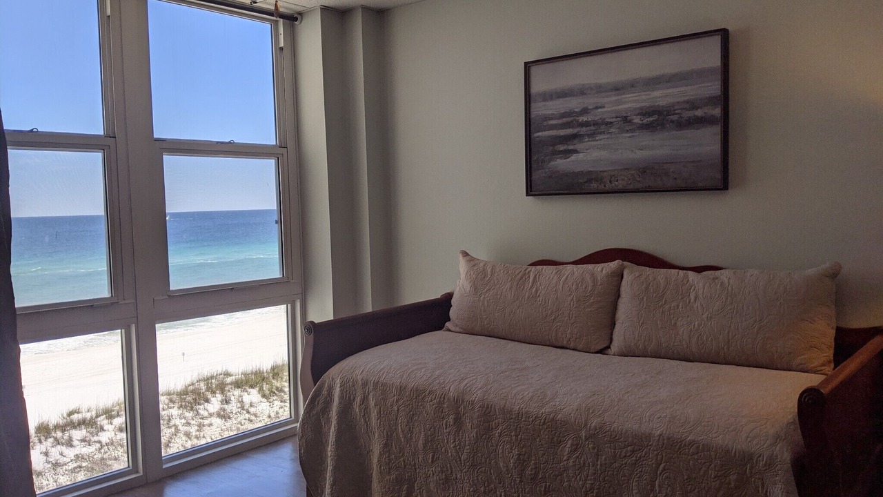 Photo of Bedroom in Pensacola Beach