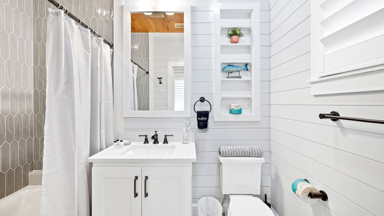 Photo of Bathroom in Rosemary Beach