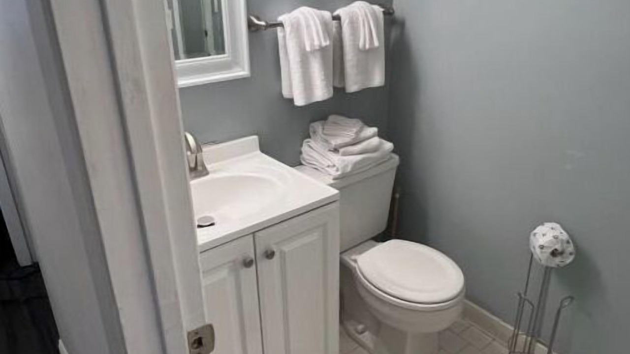 Photo of Bathroom in Sunnyside