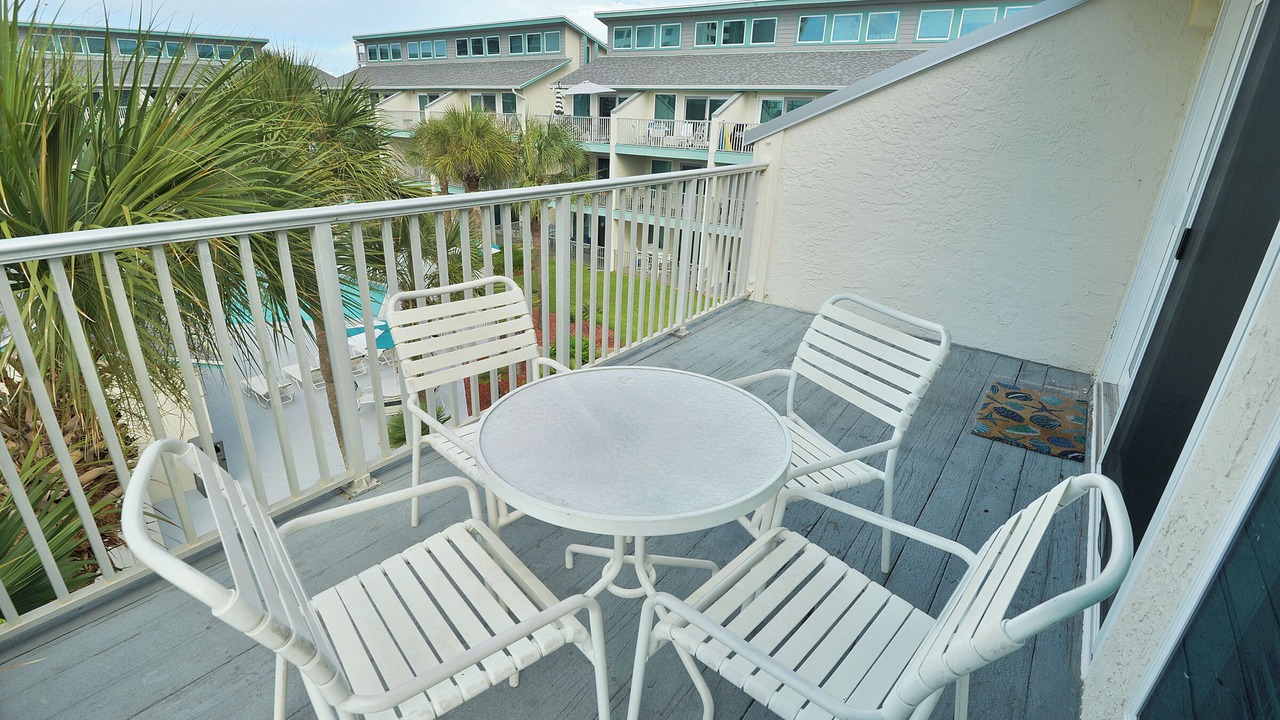 Photo of Patio Balcony in Biltmore Beach