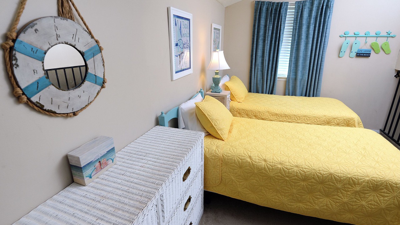 Photo of Bedroom in Biltmore Beach