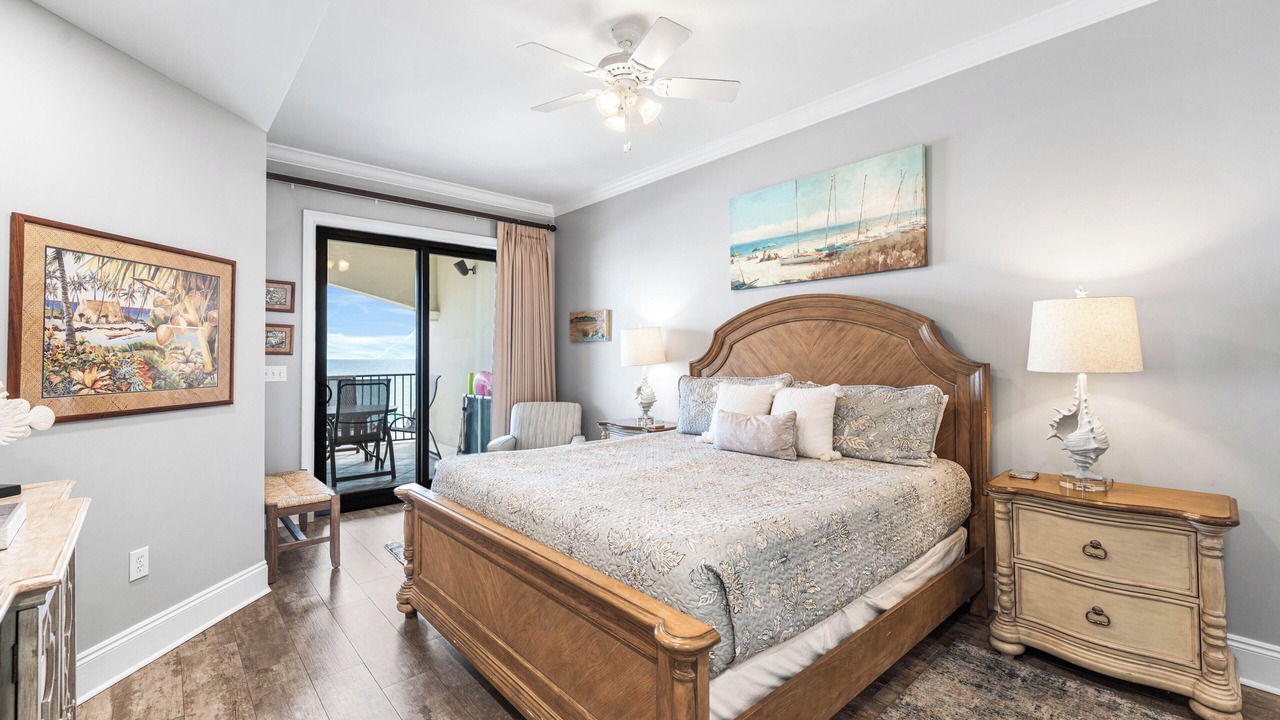 Photo of Bedroom in Crystal Beach