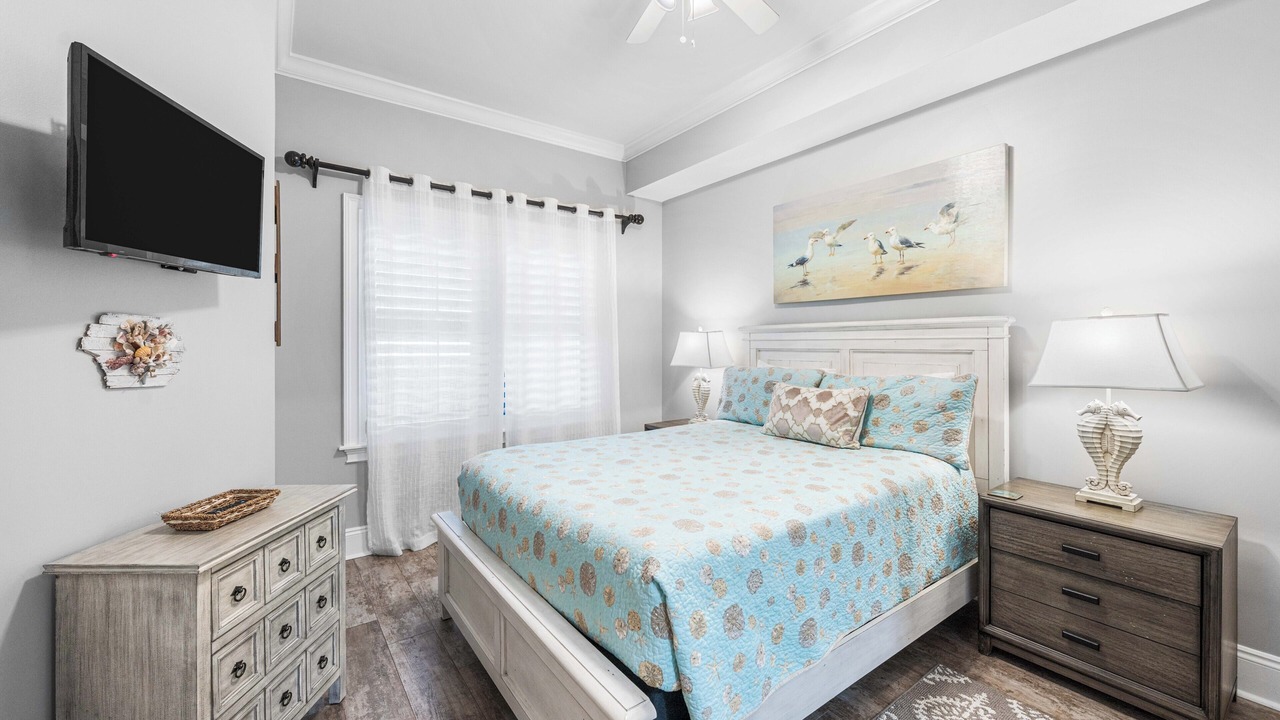 Photo of Bedroom in Crystal Beach