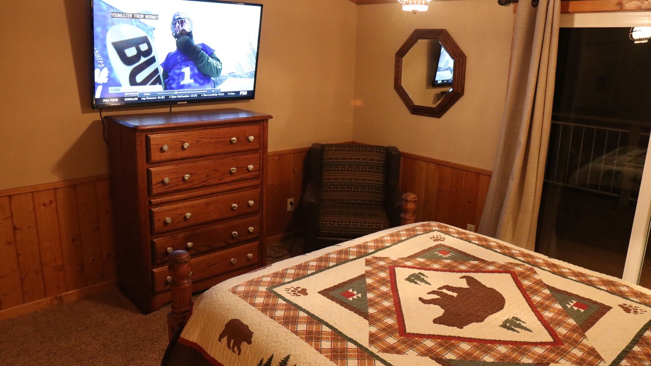 Photo of Bedroom in Oakhurst