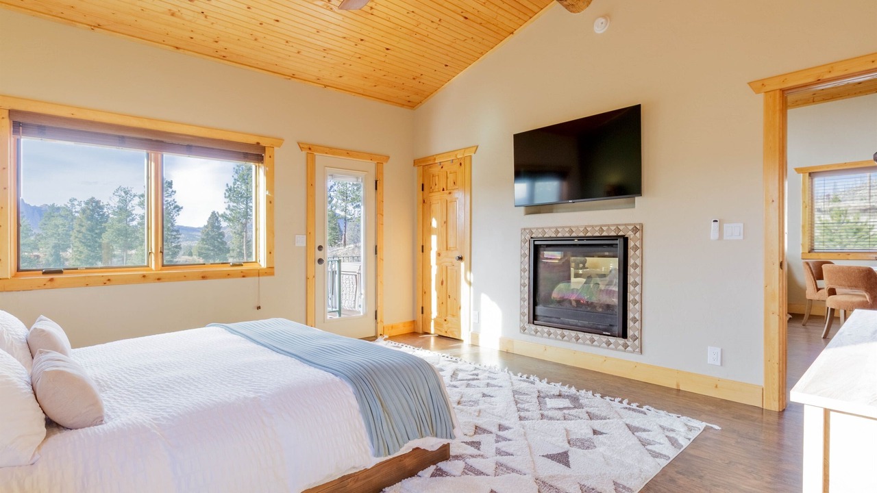 Photo of Livingroom in Woodland Park