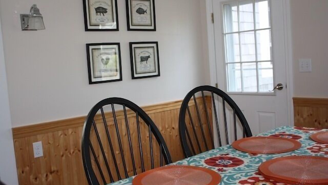 Photo of Livingroom in Falmouth Heights