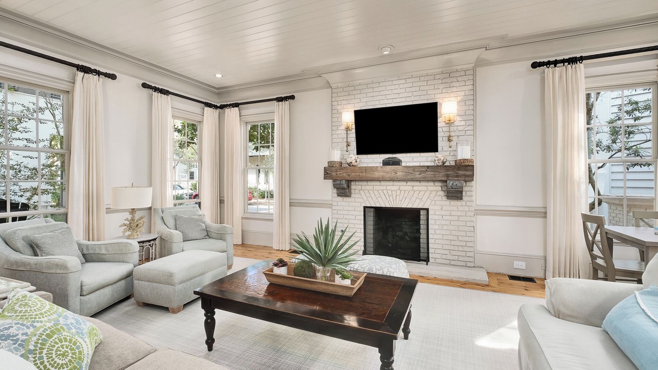 Photo of Livingroom in Rosemary Beach