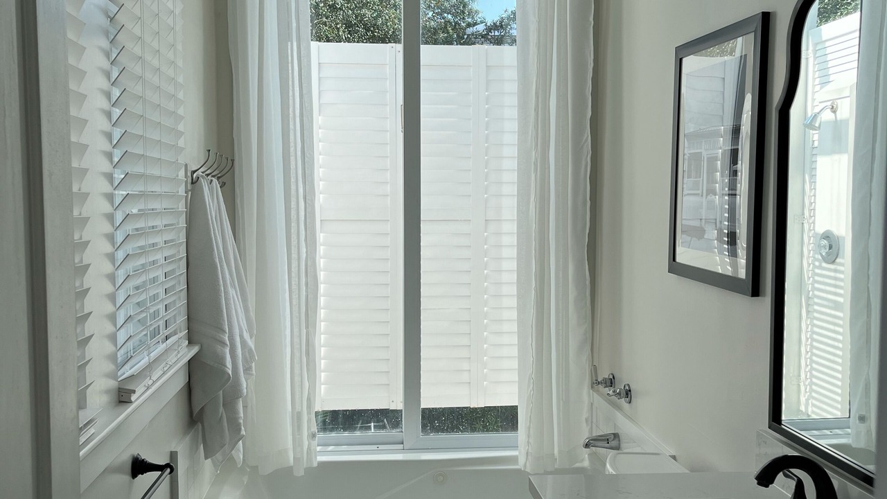 Photo of Bathroom in Sunnyside