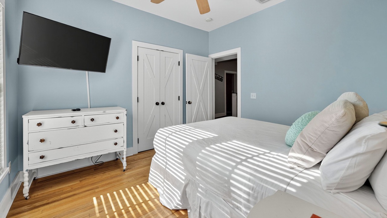 Photo of Bedroom in Seacrest