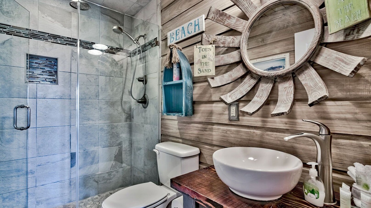Photo of Bathroom in Holiday Isle