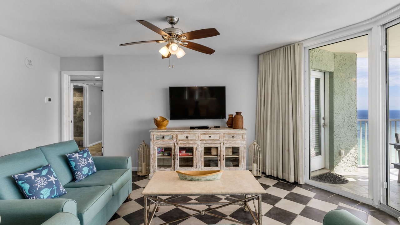 Photo of Bedroom in Long Beach