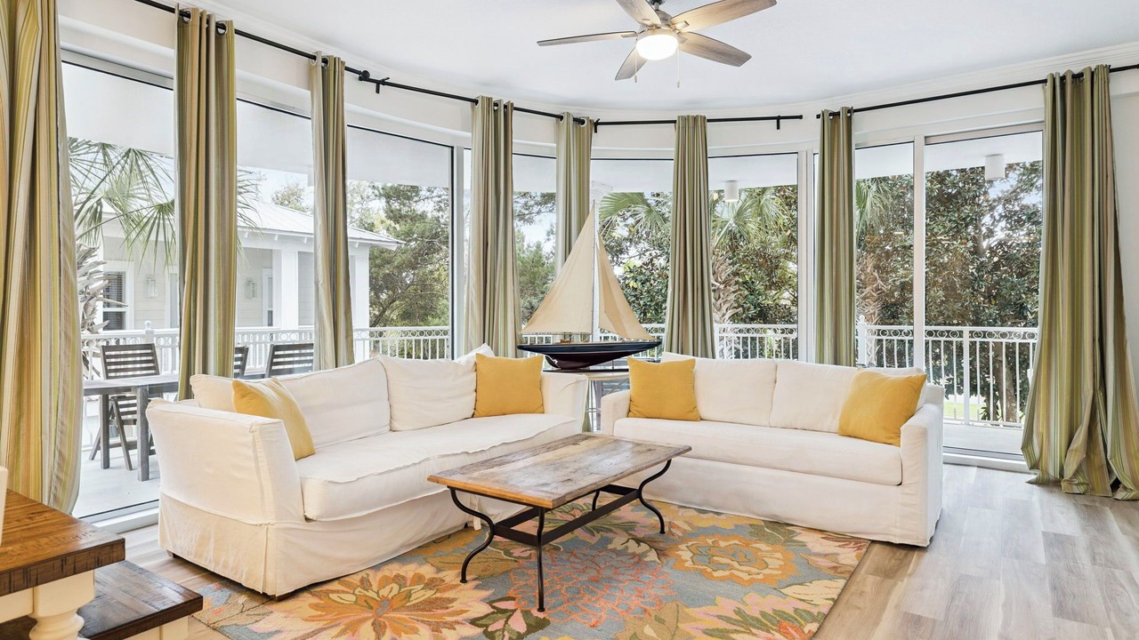 Photo of Livingroom in Rosemary Beach