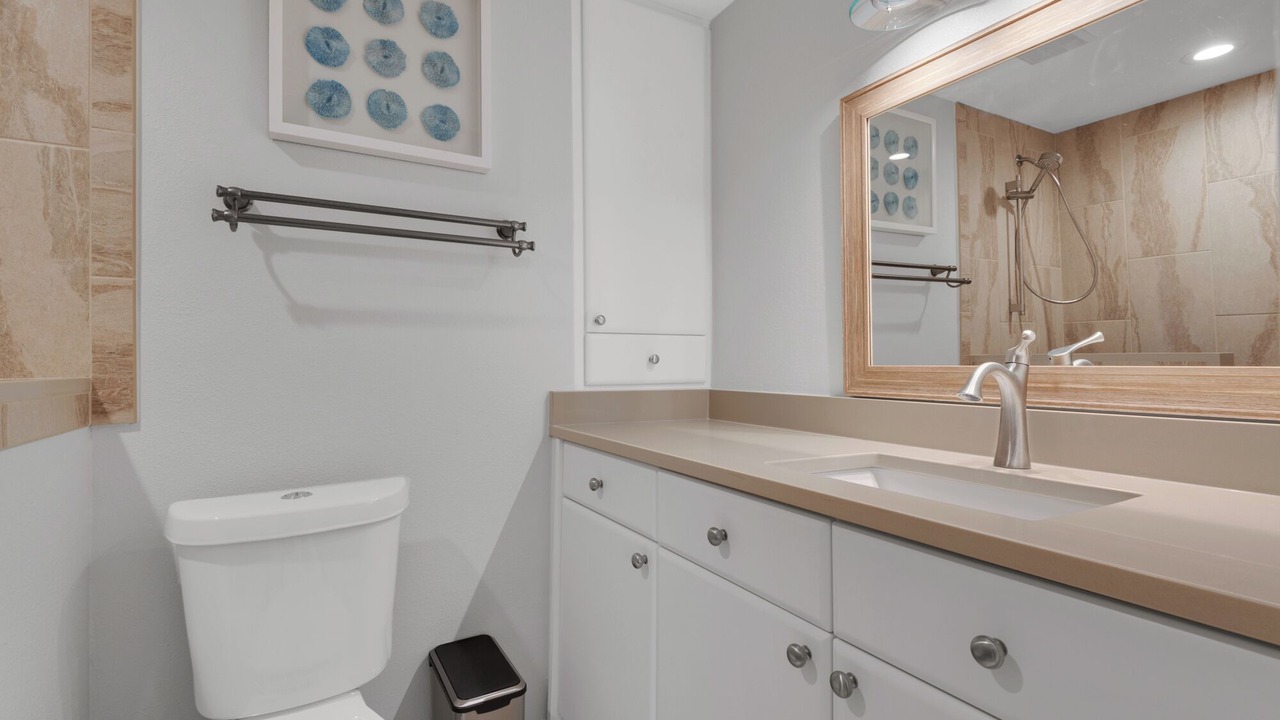 Photo of Bathroom in Navarre Beach