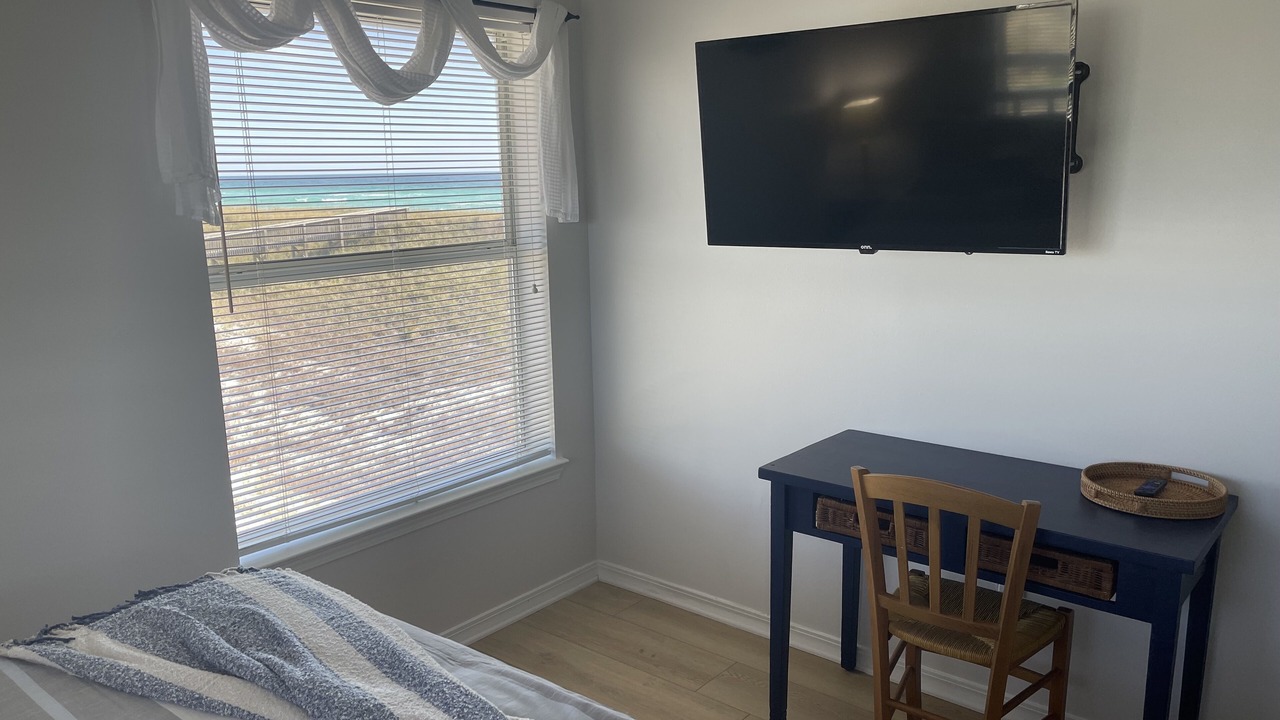 Photo of Bedroom in Navarre Beach