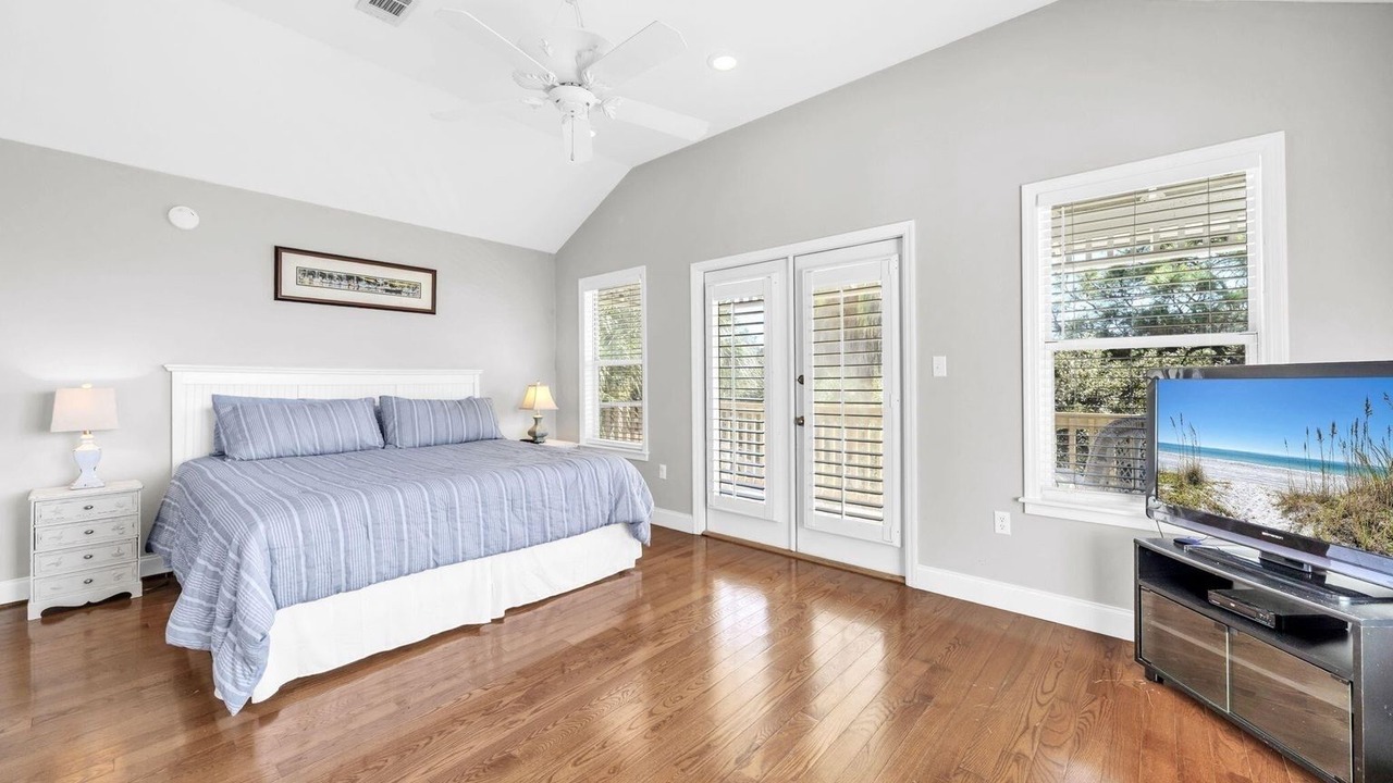 Photo of Bedroom in Dune Allen Beach