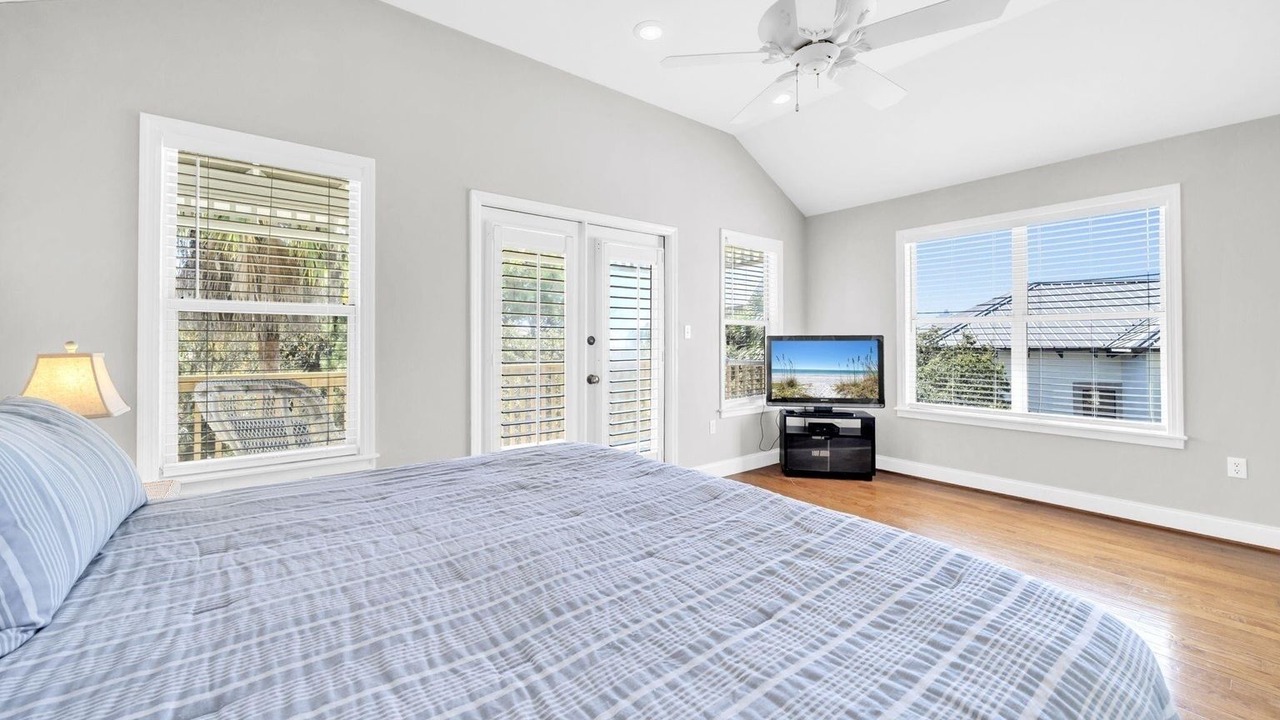 Photo of Bedroom in Dune Allen Beach