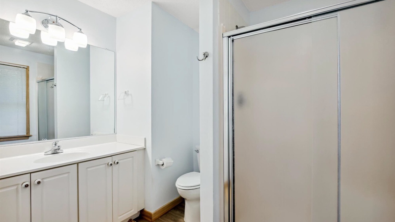 Photo of Bathroom in Whalehead Beach