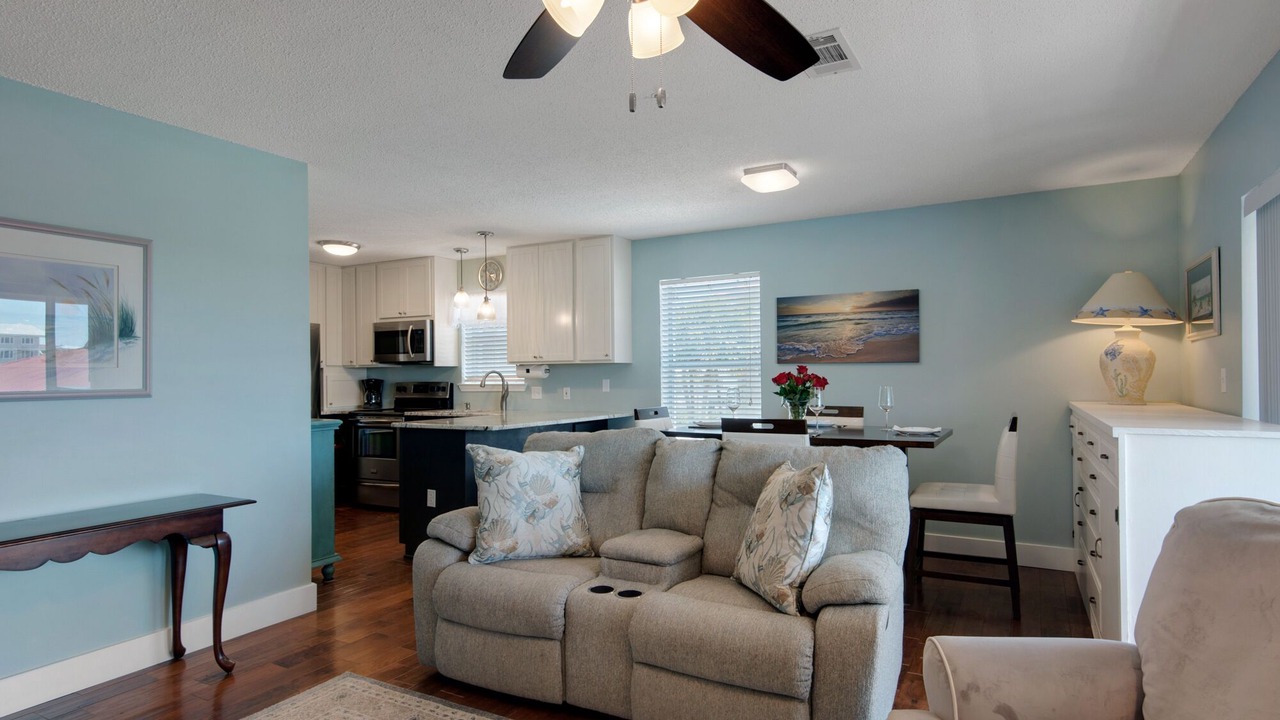Photo of Livingroom in Navarre Beach