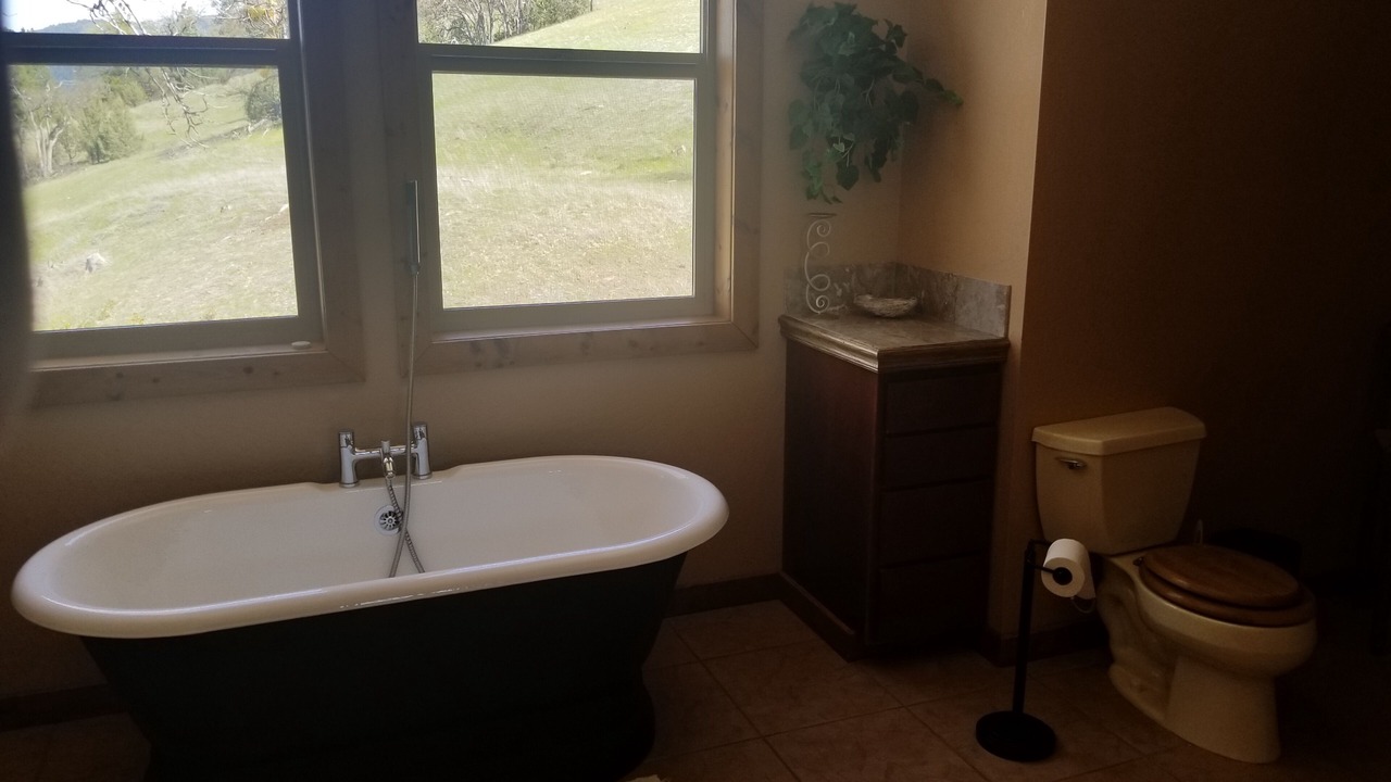 Photo of Bathroom in Ashland