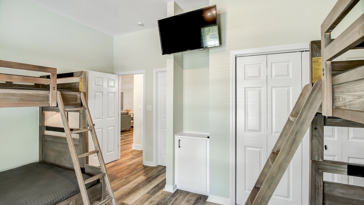 Photo of Bedroom in Sugarwood Beach