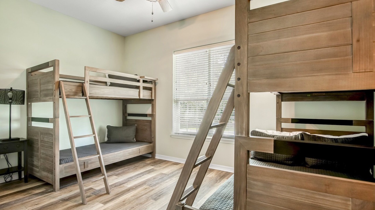 Photo of Bedroom in Sugarwood Beach