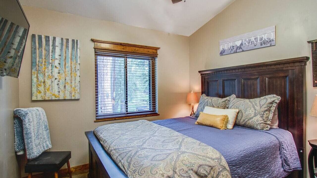 Photo of Bedroom in Green Mountain Falls