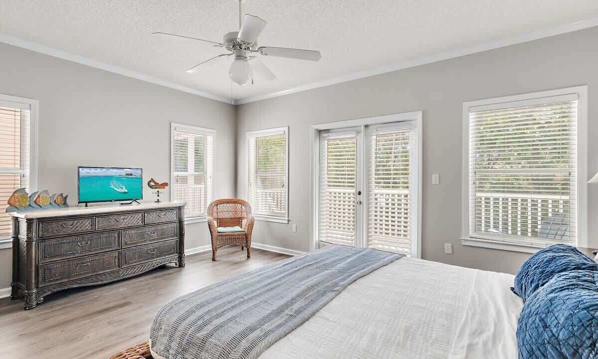 Photo of Bedroom in Seacrest