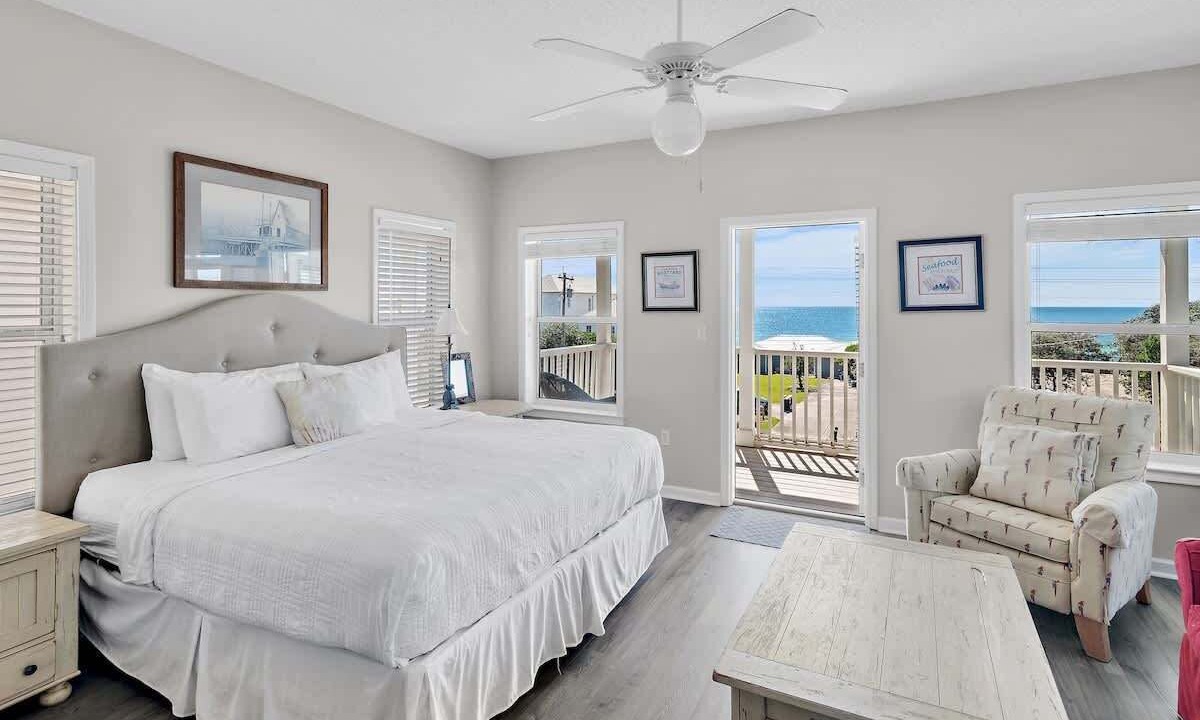 Photo of Bedroom in Seacrest