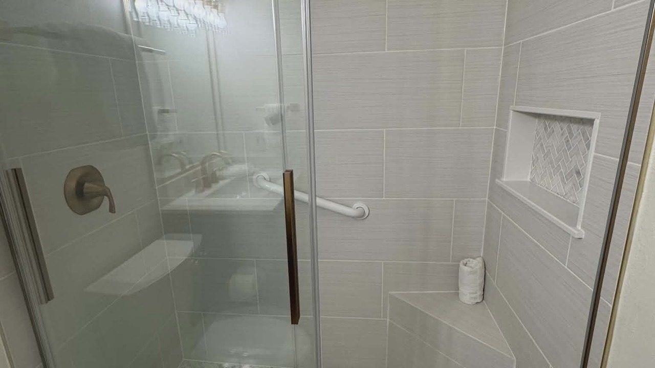 Photo of Bathroom in Gulf Place