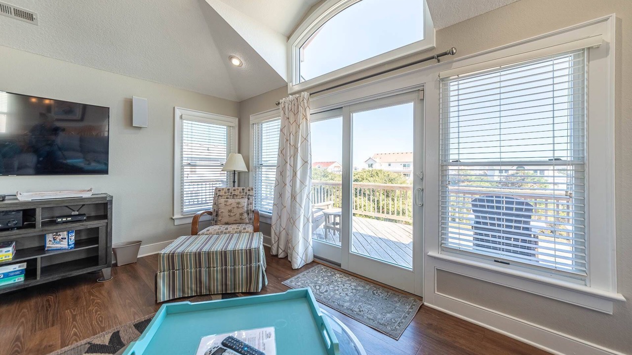 Photo of Bedroom in Whalehead Beach
