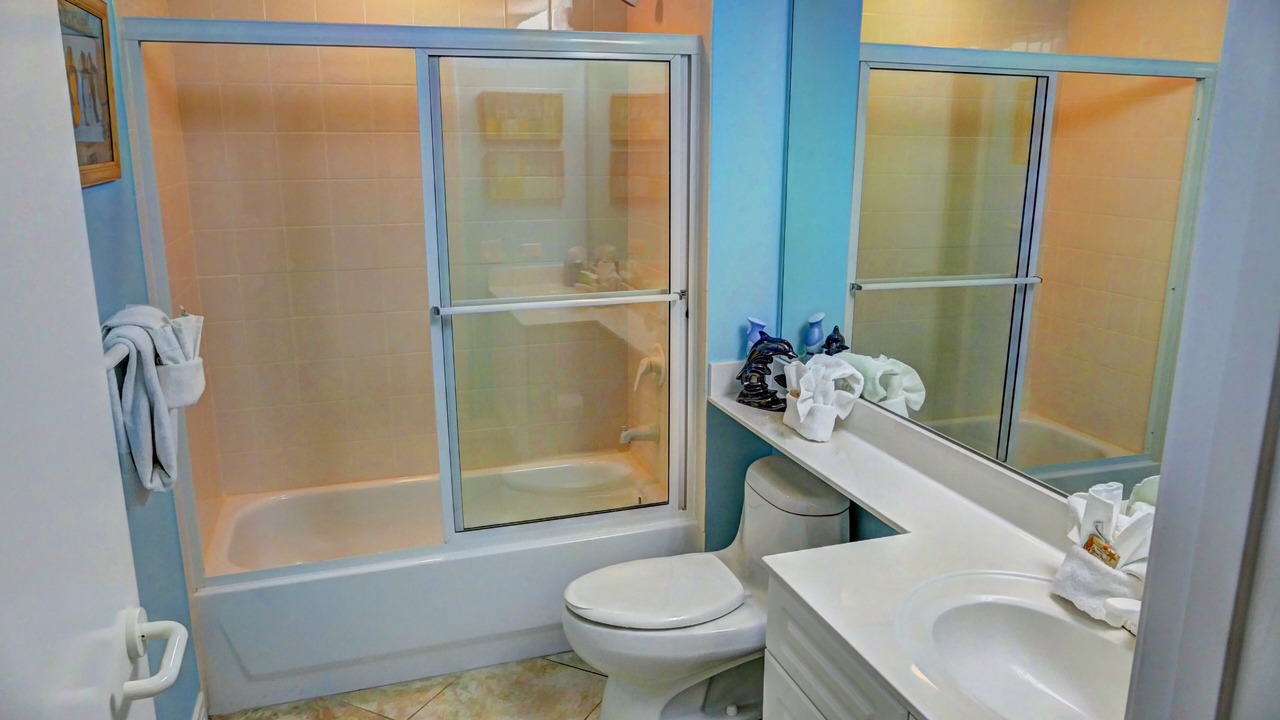 Photo of Bathroom in Navarre Beach