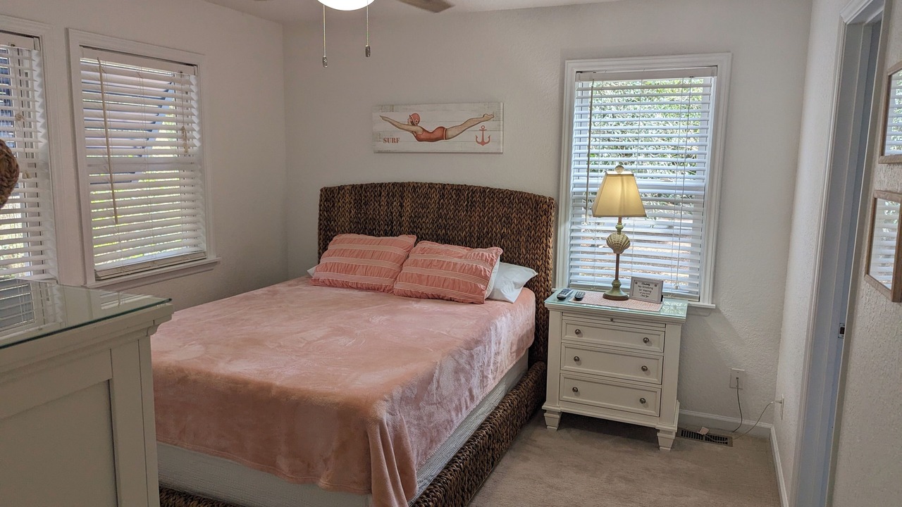 Photo of Bedroom in Southern Shores