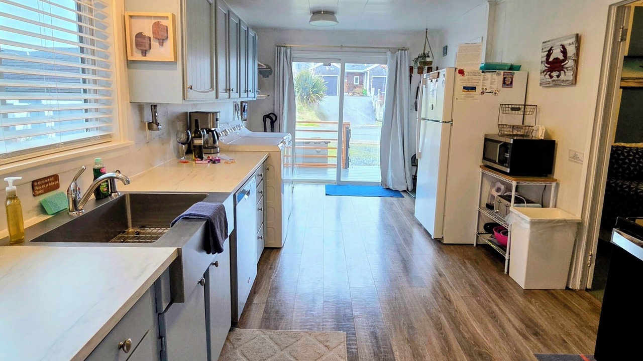 Photo of Kitchen in Rockaway Beach
